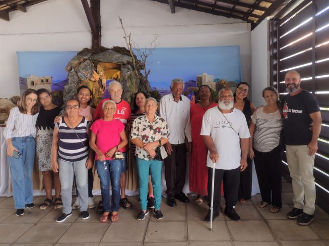 api-modulos/fotos/img/galeria_cat_culturais_490/490/13524/VISTA GUIADA POR GUSTAVO, CRÁS AUGUSTO DE OLIVEIRA DUARTE, RESPONSÁVEL LUCILENE, 26.11.2025 (15).jpg